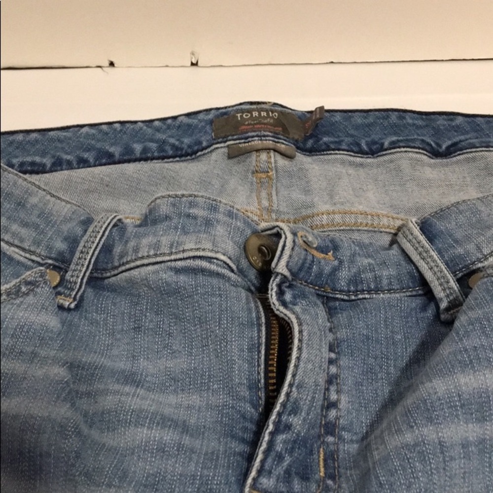 HP🎊Torrid Boyfriend Jeans